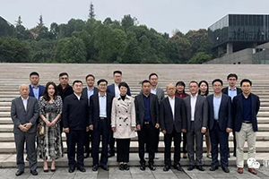 市港澳顧問俞則忠邀請(qǐng)上海市杭州商會(huì)代表團(tuán)來渝考察投資